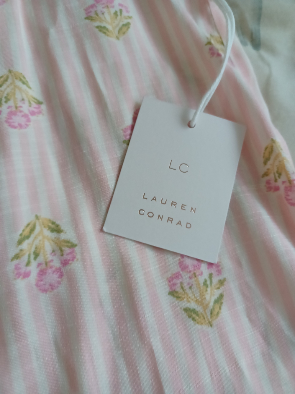 LC Lauren Conrad Pink Floral Ruffle Neck Blouse - Picture 5 of 6